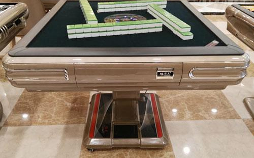 全自动乌苏乌苏麻将桌在家庭娱乐空间中的应用与选购指南